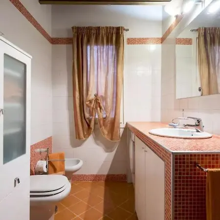 Amazing, Modern And Very In Бергамо